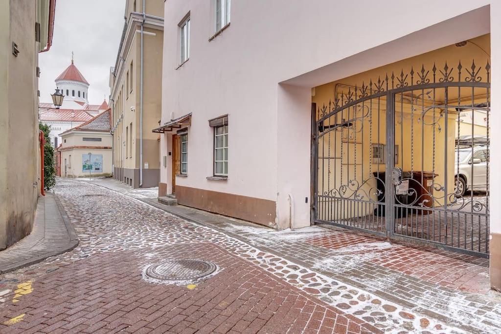 Spacious 2-Bedroom Flat In Old Town By Urban Rent VNO Eksteriør billede