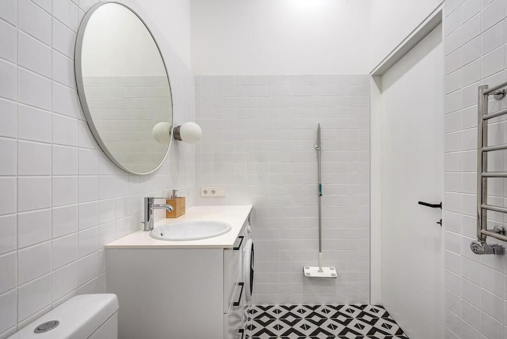 Spacious 2-Bedroom Flat In Old Town By Urban Rent VNO Eksteriør billede